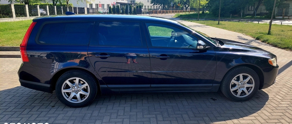 Volvo V70 cena 20900 przebieg: 270000, rok produkcji 2009 z Warszawa małe 92